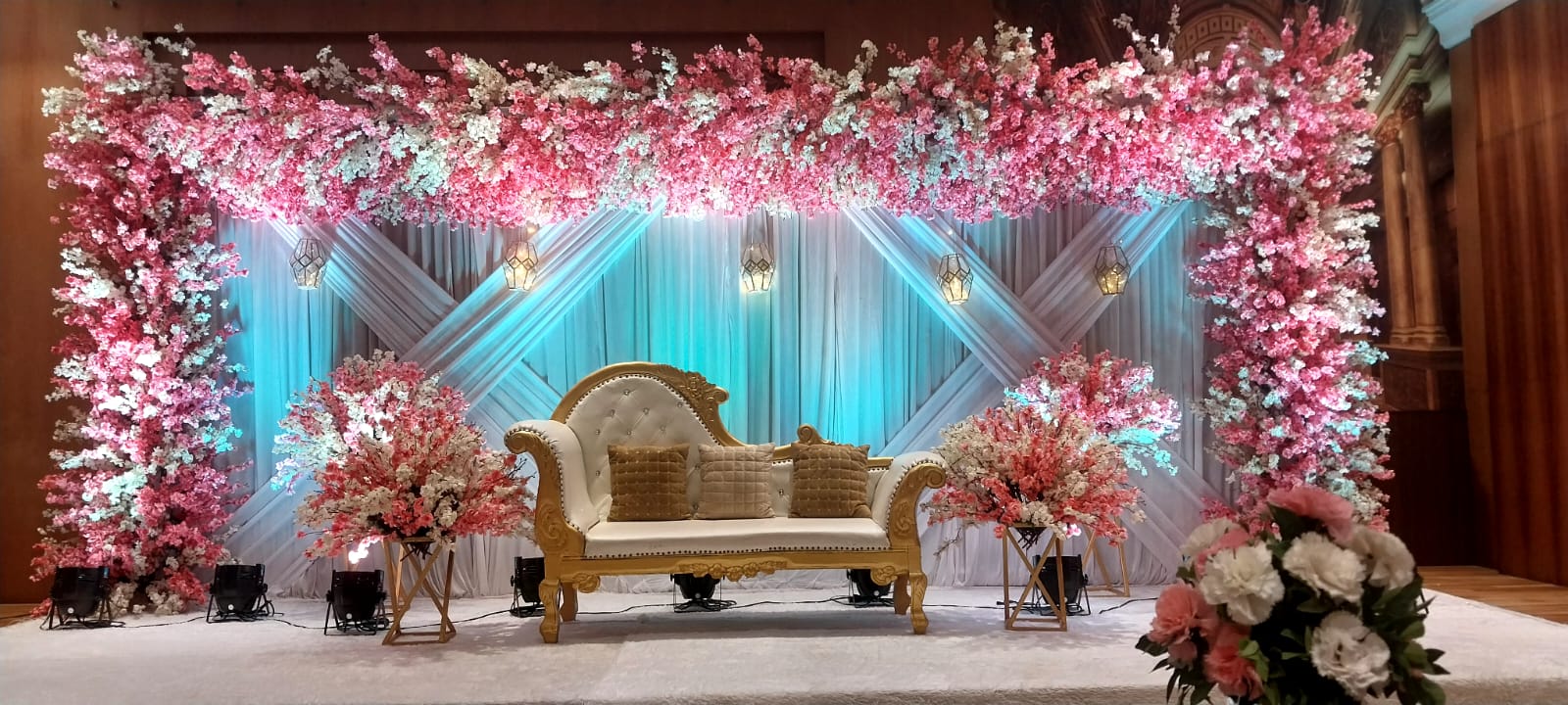 Gippys Caterers Banquet Vashi - 3